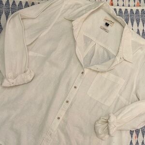 Universal Thread Cream Casual Button-Down Shirt